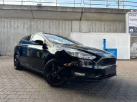 Gebraucht Ford Focus Titanium 101 PS (74 kW) 2015 Schwarz Kombi