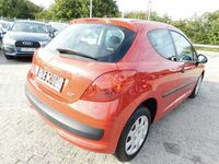 Gebraucht Peugeot 207 Tendance 73 PS (53 kW) 2008 Rot Limousine