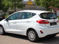 Gebraucht Ford Fiesta 86 PS (63 kW) 2018 Weiß Kleinwagen