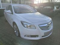 Gebraucht Opel Insignia Cosmo 220 PS (161 kW) 2010 Schneeweiss/summitwhite/arctic Limousine