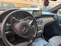 Gebraucht Mercedes A180 80 PS (58 kW) 2016 Weiß Limousine