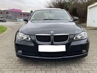 Gebraucht BMW 318 143 PS (105 kW) 2008 Schwarz Limousine