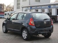 Gebraucht Dacia Sandero Essentiel 75 PS (55 kW) 2010 Grau Limousine