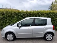 Gebraucht Renault Modus Dynamique 75 PS (55 kW) 2008 Silber Van / Kleinbus