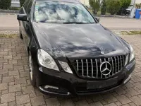 Gebraucht Mercedes E220 Avantgarde 170 PS (125 kW) 2009 Schwarz Limousine