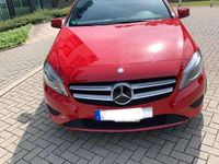 Gebraucht Mercedes A180 122 PS (89 kW) 2013 Limousine