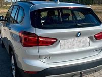 Gebraucht BMW X1 140 PS (102 kW) 2018 Silber SUV