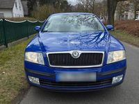Używany Skoda Octavia 102 KM (75 kW) 2004 Niebieski Sedan/Limuzyna