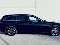 Gebraucht Mercedes C300e Avantgarde 204 PS (150 kW) 2022 Schwarz Kombi