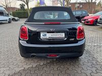 Gebraucht Mini One Cabriolet 102 PS (75 kW) 2019 Midnight black metallic (metallic) Cabrio