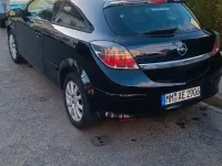 Używany Opel Astra GTC 115 KM (84 kW) 2009 Czarny Hatchback
