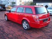 Gebraucht Opel Astra Edition 110 PS (80 kW) 2009 Rot Kombi