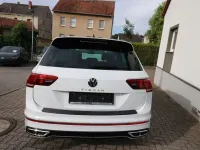 Gebraucht VW Tiguan R-line 150 PS (110 kW) 2023 Weiß SUV