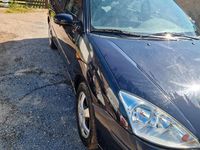 Usata Ford Focus 85 CV (62 kW) 2004 Blu Station wagon