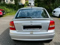 Gebraucht Opel Astra 84 PS (61 kW) 2002 Silber Limousine