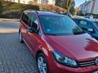 Gebraucht VW Touran 140 PS (102 kW) 2012 Rot Van / Kleinbus