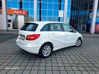 Gebraucht Mercedes B180 122 PS (89 kW) 2012 Weiß Van / Kleinbus