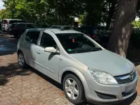 Gebraucht Opel Astra 90 PS (66 kW) 2008 Silber Kleinwagen