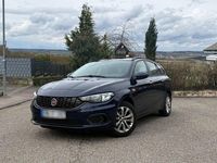 Gebraucht Fiat Tipo Pop 95 PS (69 kW) 2018 Blau Kombi