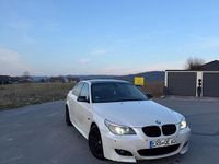 Gebraucht BMW 530 320 PS (235 kW) 2005 Weiß Limousine