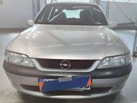 Gebraucht Opel Vectra 101 PS (74 kW) 1998 Kombi