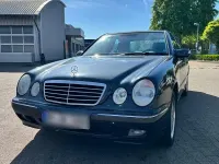 Gebraucht Mercedes E430 Avantgarde 279 PS (205 kW) 2002 Blau Limousine