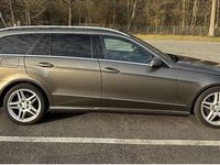 Gebraucht Mercedes E250 Avantgarde 204 PS (150 kW) 2012 Grau Kombi