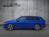 Gebraucht VW Golf VIII R-line 150 PS (110 kW) 2023 Blau Kombi