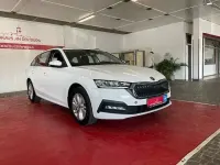 Gebraucht Skoda Octavia Ambition 110 PS (80 kW) 2022 Candyweiss Kombi