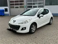 Gebraucht Peugeot 207 Forever 73 PS (53 kW) 2012 Weiß Limousine