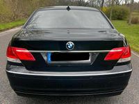 Gebraucht BMW 745 333 PS (244 kW) 2004 Schwarz Limousine