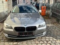 Gebraucht BMW 520 184 PS (135 kW) 2011 Grau Kombi