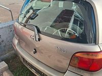 Gebraucht Toyota Yaris Sol 87 PS (63 kW) 2004 Silber Kleinwagen