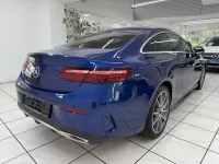 Gebraucht Mercedes E220 AMG line 194 PS (142 kW) 2021 Blau Coupé