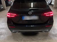 Gebraucht Mercedes B180 116 PS (85 kW) 2020 Schwarz Van / Kleinbus