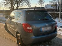 Gebraucht Skoda Fabia 60 PS (44 kW) 2009 Grau Kleinwagen