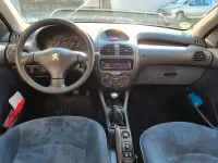 Gebraucht Peugeot 206 75 PS (55 kW) 1999 Blau Kleinwagen