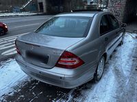 Gebraucht Mercedes C220 150 PS (110 kW) 2004 Grau Limousine