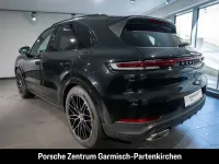 Gebraucht Porsche Cayenne 470 PS (345 kW) 2024 Schwarz SUV