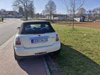 Gebraucht Mini Cooper Cabriolet 122 PS (89 kW) 2015 Weiß Cabrio