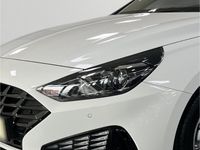 gebraucht Hyundai i30 Trend HYBRID NAVI KLIMAAUT SITZHZG TEMPOMAT