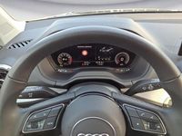 Gebraucht Audi Q2 S-Line 150 PS (110 kW) 2025 Grau SUV