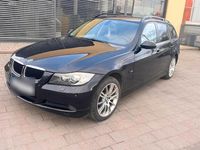 Gebraucht BMW 320 177 PS (130 kW) 2007 Schwarz Kombi