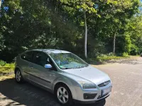 Second-hand Ford Focus 100 CP (73 kW) 2005 Argintiu Hatchback