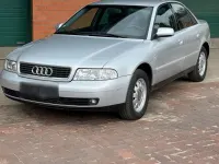 Gebraucht Audi A4 Basis 2000 Silber Limousine