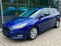 Gebraucht Ford Focus Trend 105 PS (77 kW) 2016 Blau metallic Kombi