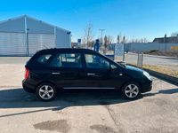 Gebraucht Kia Carens 140 PS (102 kW) 2009 Schwarz Van / Kleinbus