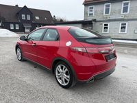 Gebraucht Honda Civic Executive 140 PS (102 kW) 2011 Rot Limousine