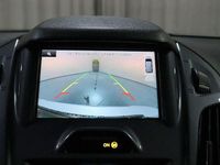 Gebraucht Ford Tourneo Connect Titanium 120 PS (88 kW) 2016 Polarsilber metallic (metallic) Van / Kleinbus