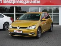 Gebraucht VW Golf VII Comfortline 110 PS (80 kW) 2017 Gelb Limousine
